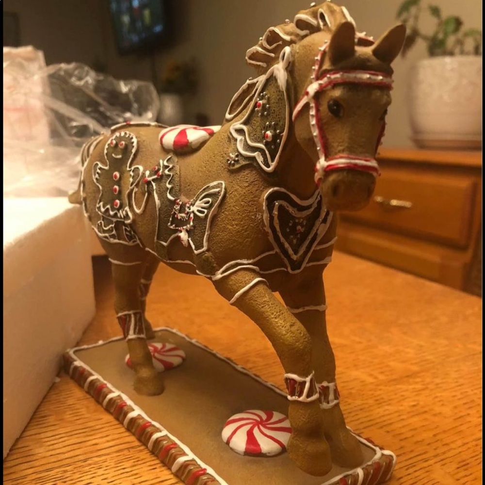 “Gingerbread Pony” Trail of Painted Ponies